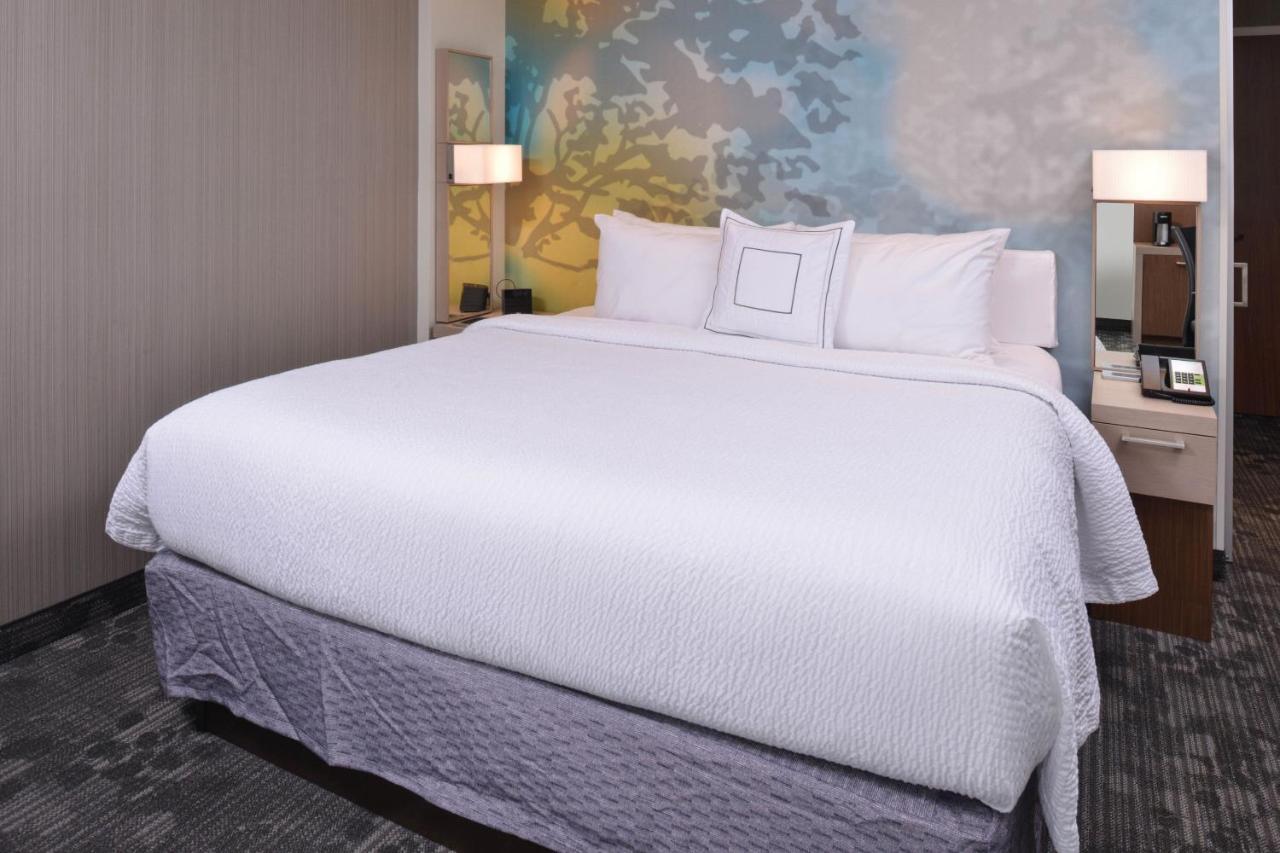 Courtyard By Marriott Boston Littleton Ξενοδοχείο Εξωτερικό φωτογραφία