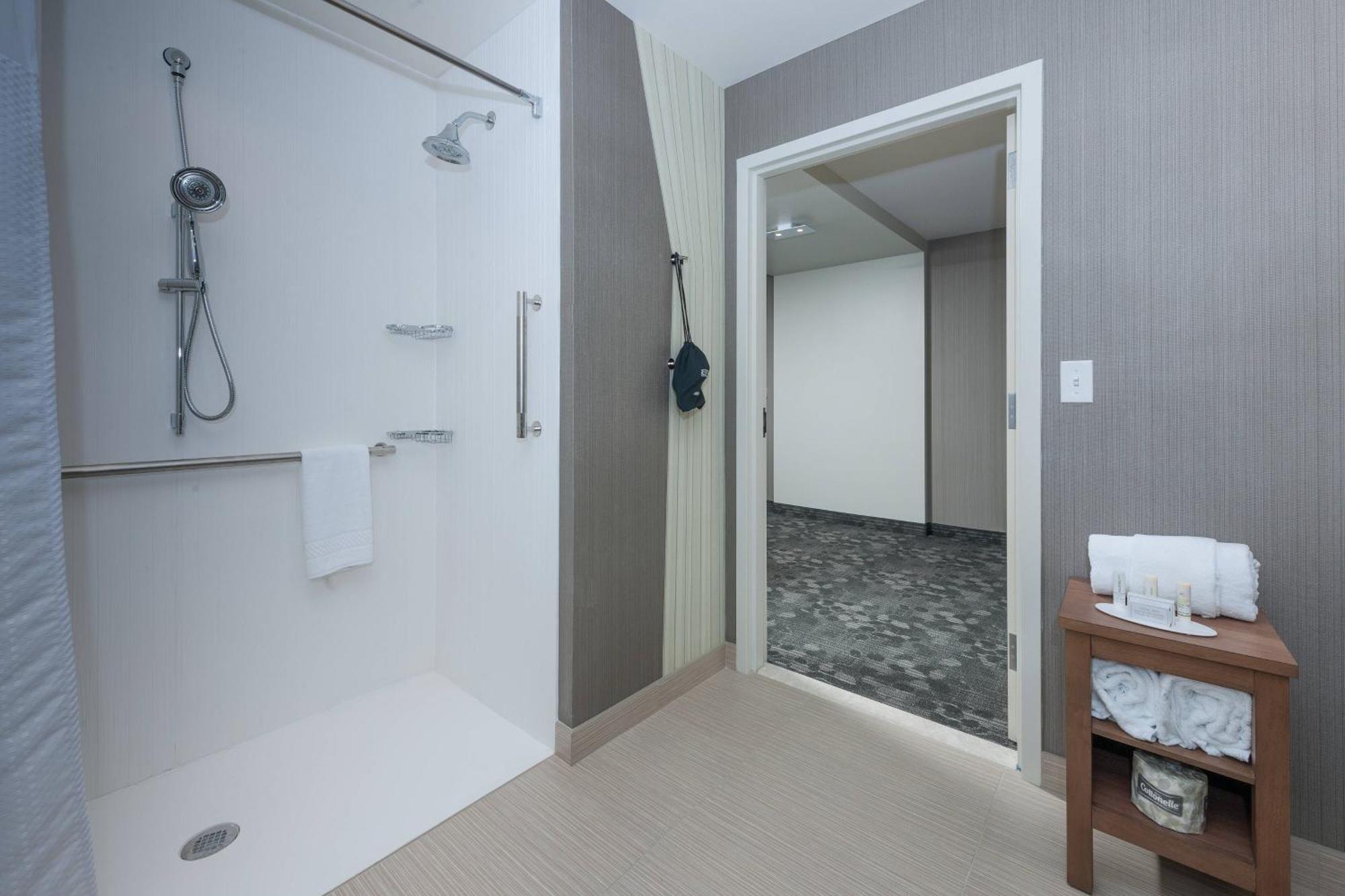 Courtyard By Marriott Boston Littleton Ξενοδοχείο Εξωτερικό φωτογραφία