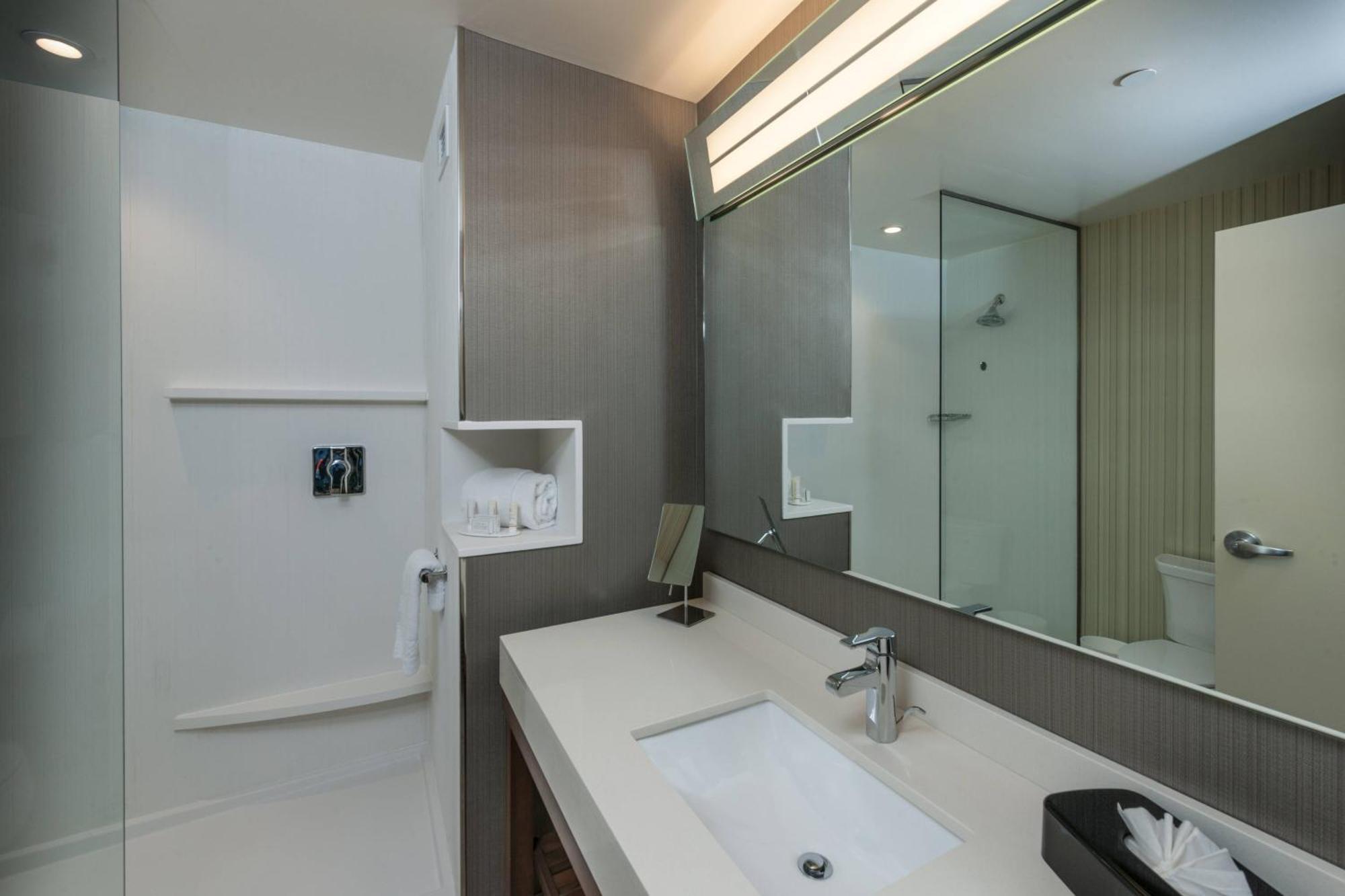 Courtyard By Marriott Boston Littleton Ξενοδοχείο Εξωτερικό φωτογραφία