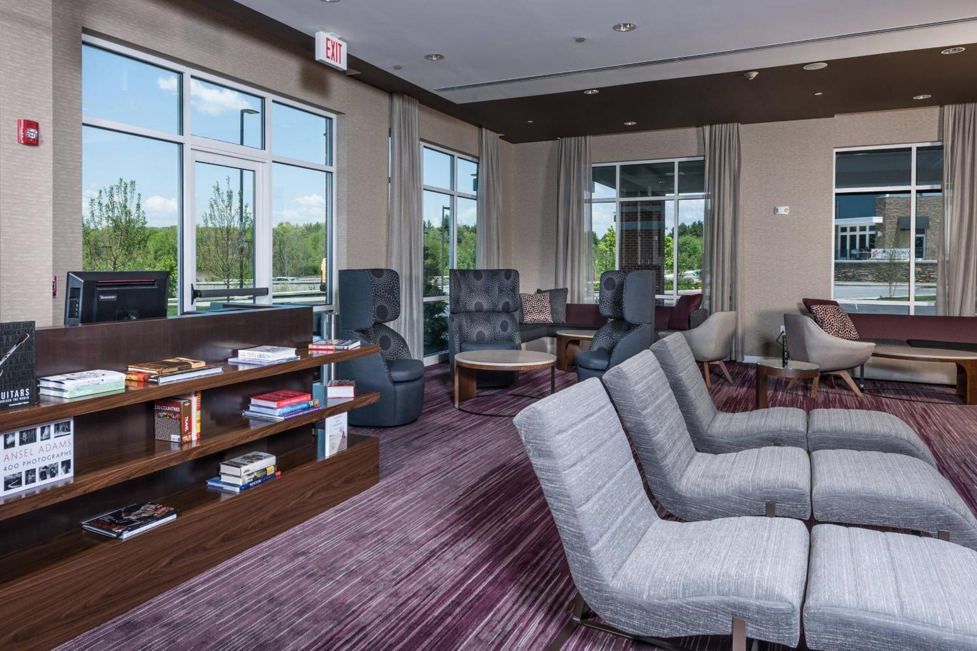 Courtyard By Marriott Boston Littleton Ξενοδοχείο Εξωτερικό φωτογραφία