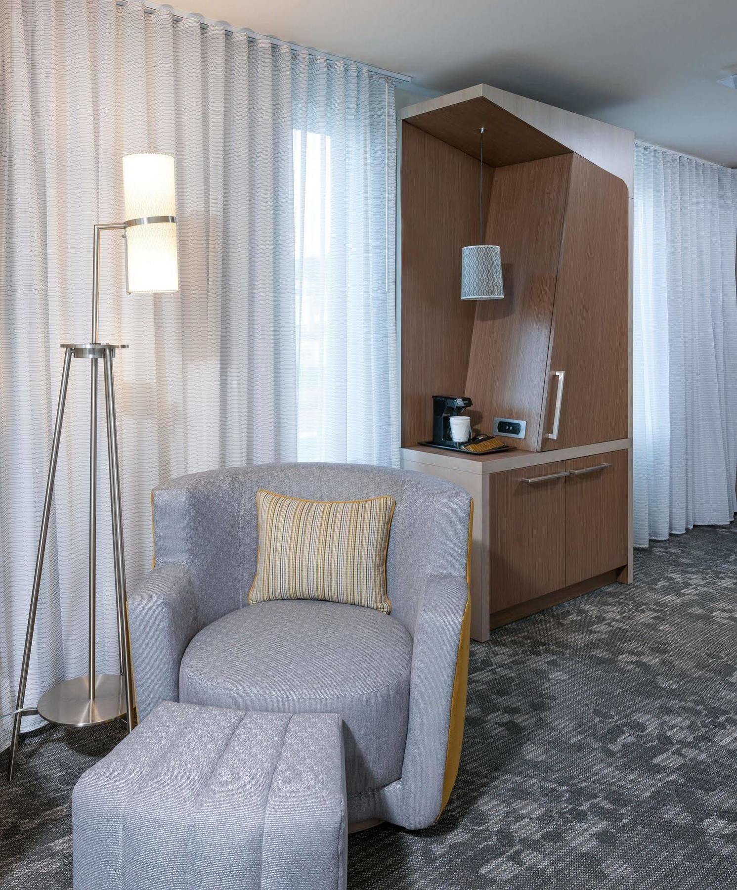Courtyard By Marriott Boston Littleton Ξενοδοχείο Εξωτερικό φωτογραφία