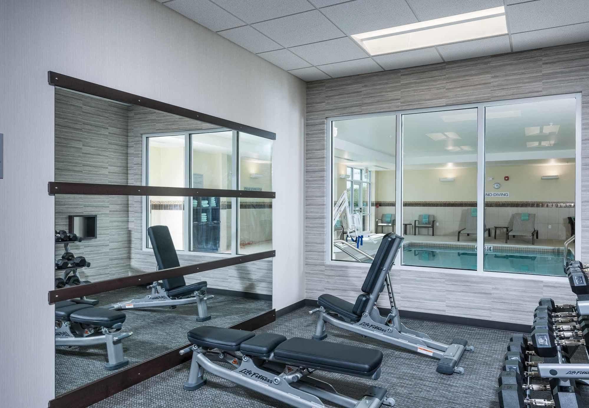 Courtyard By Marriott Boston Littleton Ξενοδοχείο Εξωτερικό φωτογραφία